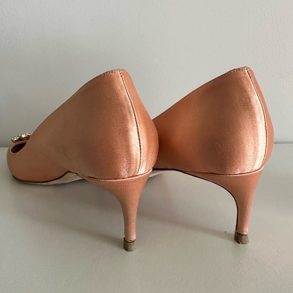 Brian Atwood salmon pink rhinestone jewelled satin kitten heels - size 39 / US 8 - Picture 4 of 10